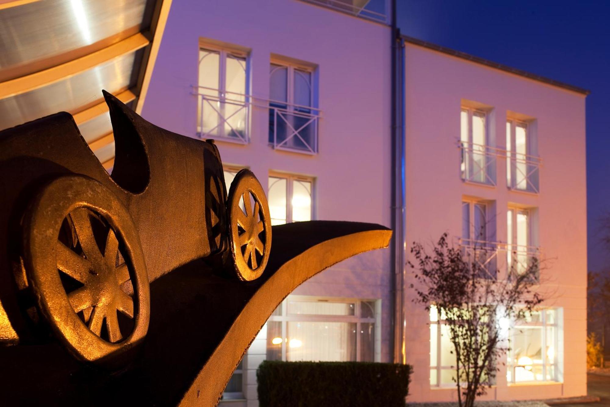 Hotel Le Bugatti Molsheim Exterior foto